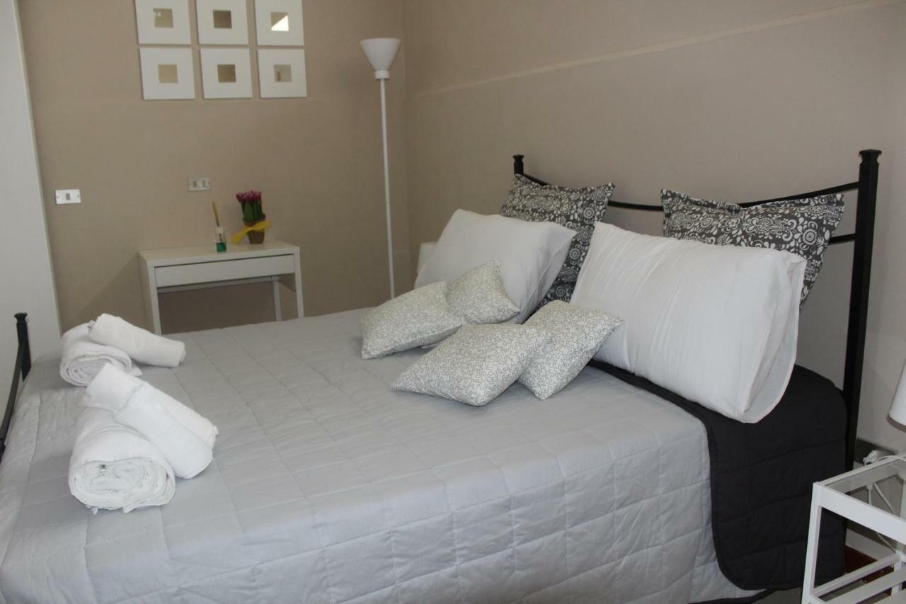 Domus Tua Bed and Breakfast Pietrelcina Exteriör bild