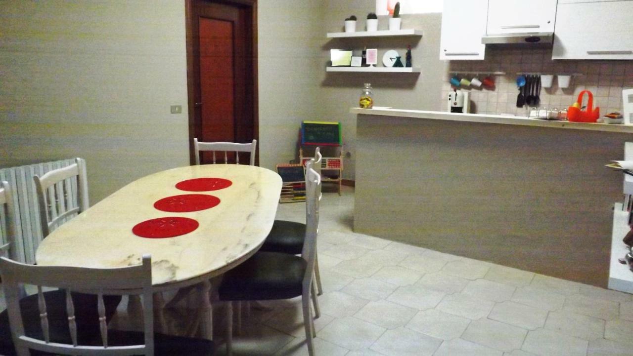 Domus Tua Bed and Breakfast Pietrelcina Exteriör bild